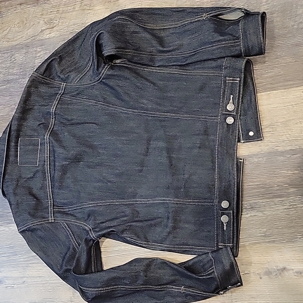 Levi's Men's 1990s Relaxed Fit Trucker  Dark Blue Denim Jacket - Picture 14 of 14